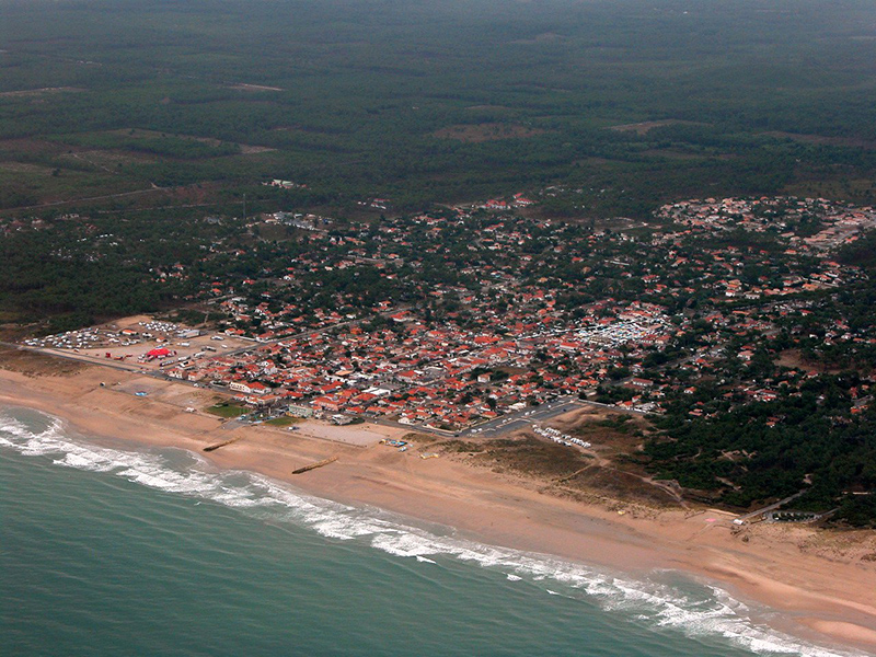 La commune de Montalivet, vue à dos de mouette - Crédit photo: Larrousiney