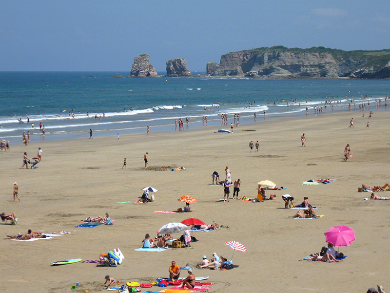 Plage d'Hendaye, près des Deux Jumeaux - Crédit photo: FranceSudOuest