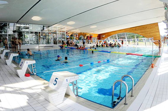 Plein plein d'activités à la piscine - Crédit photo: CC de Mimizan