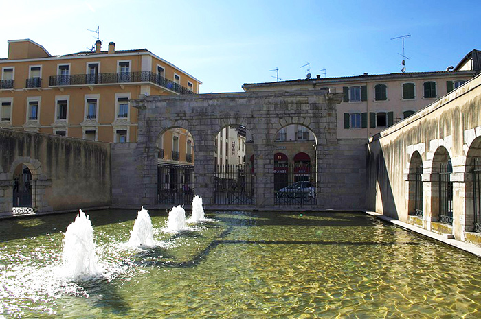 fontaine d'eau chaude à Dax