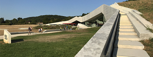 entrée du site Lascaux 4