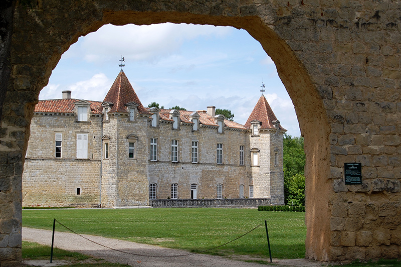 château de Cazeneuve